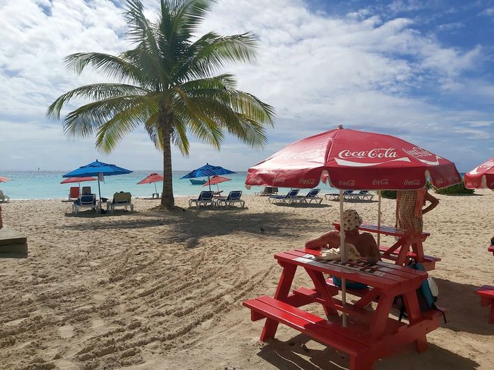 Johnny Cool's Beach Bar